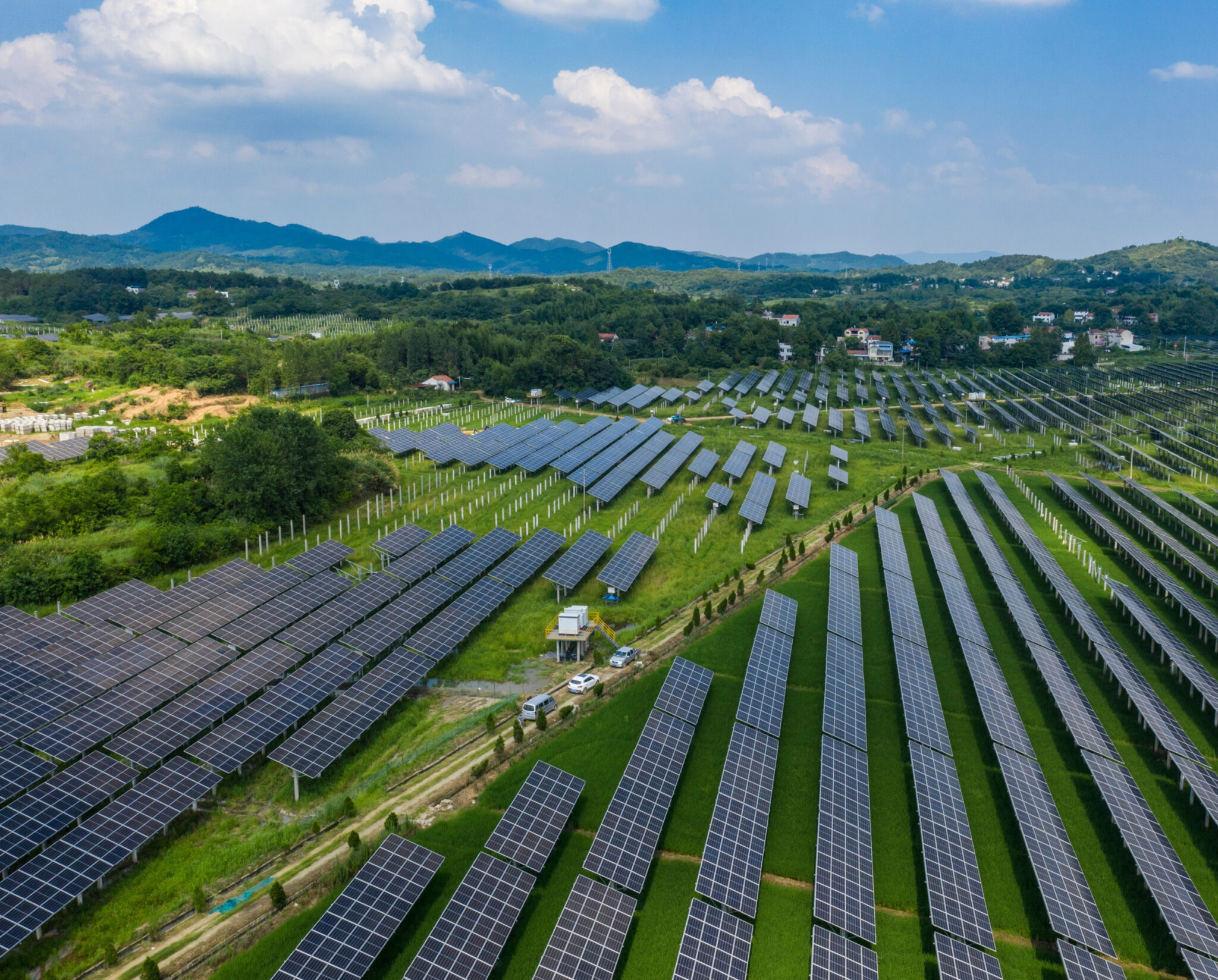 Solar farm solar system solutions