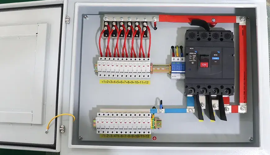 Key Components of a Solar Combiner Box